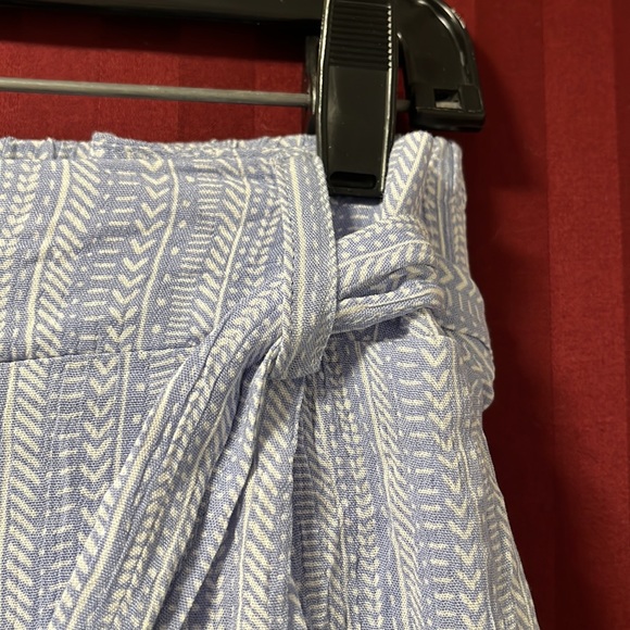 NWT Torrid 3 - light blue boho vertical stripe, gauze, wide leg, belted pants - Picture 6 of 13